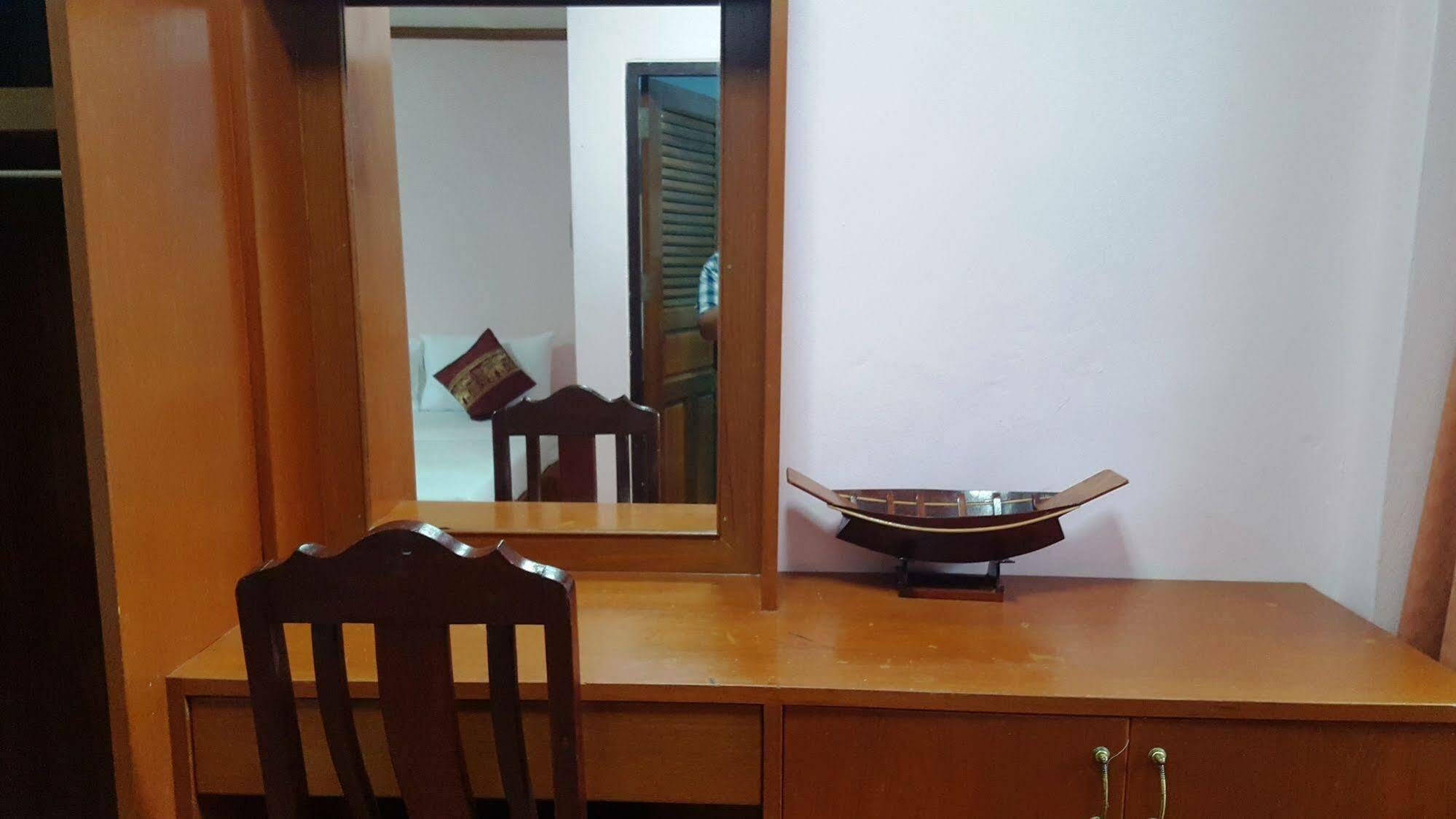 Coconut House Chaweng Otel Koh Samui Dış mekan fotoğraf